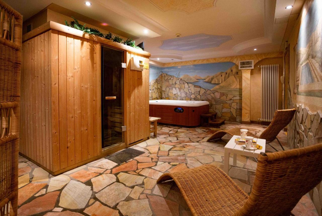 Hotel Андало Экстерьер фото